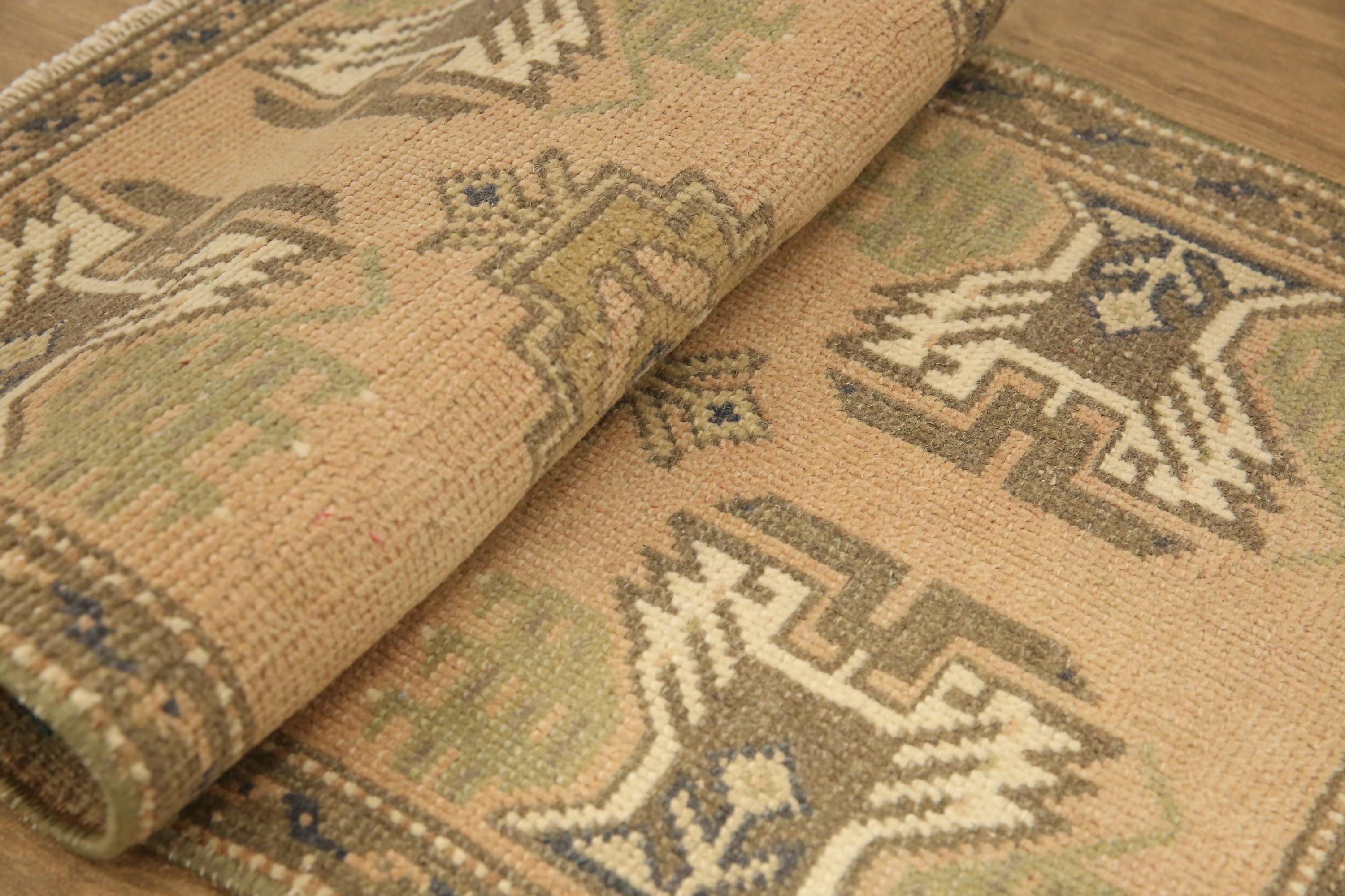 ウーシャク ランナーラグ、ニュートラルカラーラグ、オリエンタルラグ