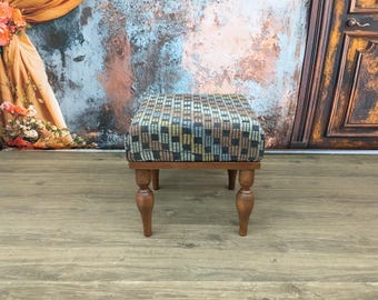 Gestoffeerde kaptafelkruk 45 cm | Moderne kaptafelstoel | Vintage kilim op gedraaide houten poten