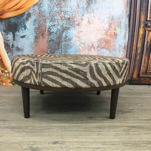 Modern mid table, Round floor table, Ottoman coffee table, Brown zebra bench, Handmade furniture, Stylish saloon decor, Chic table, DCY 765