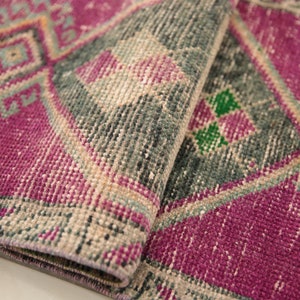 soft colored rug, purple turkish rug, farmhouse rug, stair treads rug, vintage oushak rug, 1.4 x 2.6 ft, pretty rug, bath mat rug, DC 1955