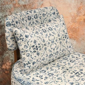 Upholstred chair, Accent chair, Livingroom armchair, Bedroom chair, Decorative chair, Modern chair, Stylish chair, Textured chair, DCP 4820