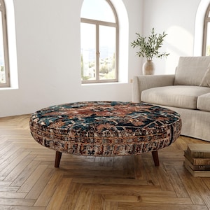 Tavolino da caffè rotondo rustico con pouf / Panca centrale imbottita in stile Kilim / Decorazione in legno