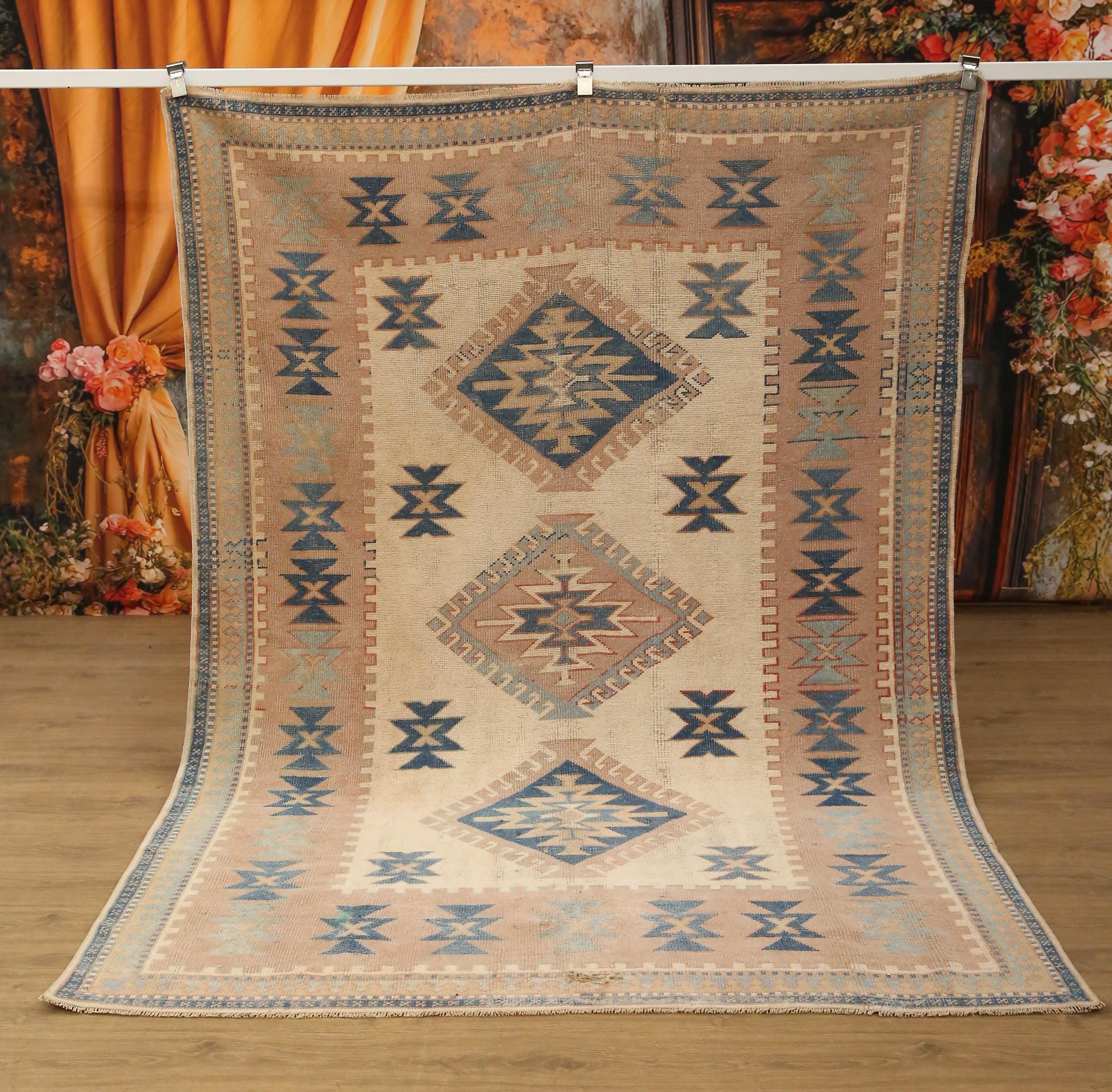 beige blue rug, geometric design rug, large size rug, ethnic rug, oushak rug, vintage rug, 5.8x7.7 ft, rug for living room, DC 7189