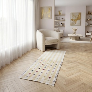 Soft Wool Vintage Rug for Sunroom | Plant Mom Gift, 1.5x3.9 ft, DC 8317