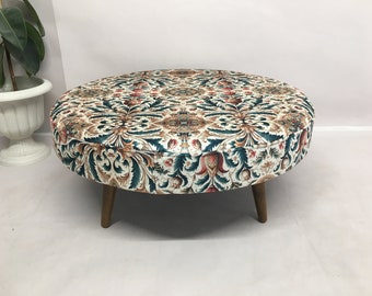 Runder Couchtisch, Circle Mid Table, Handgemachte Ottomane, Boho Chic Ottomane, Floraler Couchtisch, Frühstückstisch, DCY 777