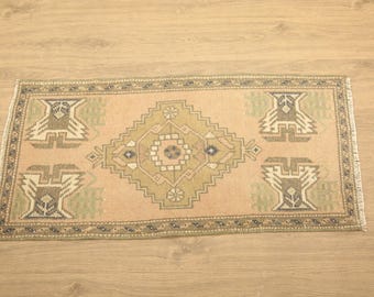 ウーシャク ランナーラグ、ニュートラルカラーラグ、オリエンタルラグ