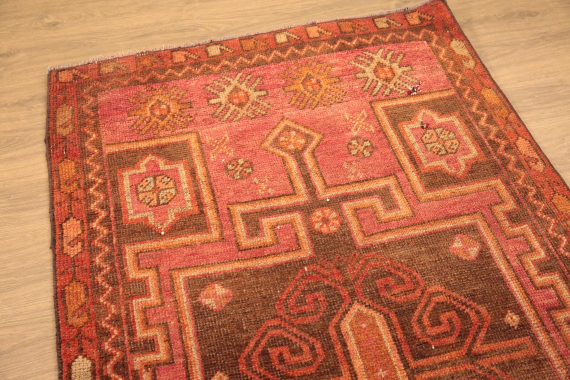 Old Rug, Vintage Kilim Rug, Cool Rug, Herki Rug, Figurative Rug