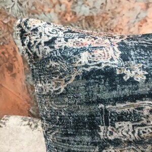Home decor pillow, Aesthetic pillow, Damask pillow, Oriental pillow, Retro pillow cover, Floor pillow, Throw pillow, Couch pillow, DCP 4680