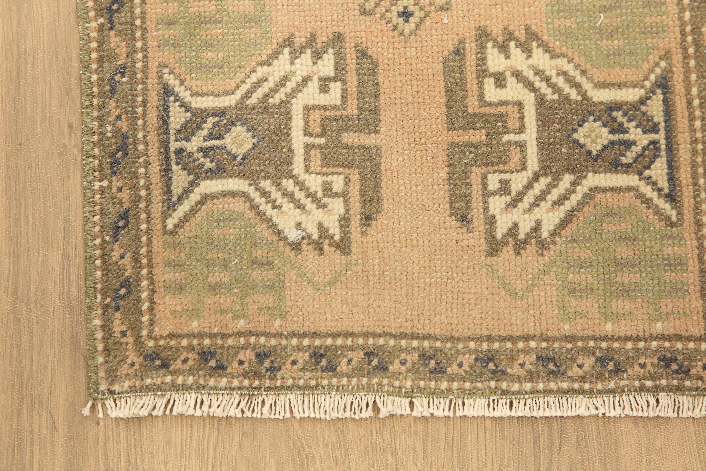 ウーシャク ランナーラグ、ニュートラルカラーラグ、オリエンタルラグ