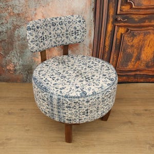 Upholstred chair, Accent chair, Livingroom armchair, Bedroom chair, Decorative chair, Modern chair, Stylish chair, Textured chair, DCP 4820