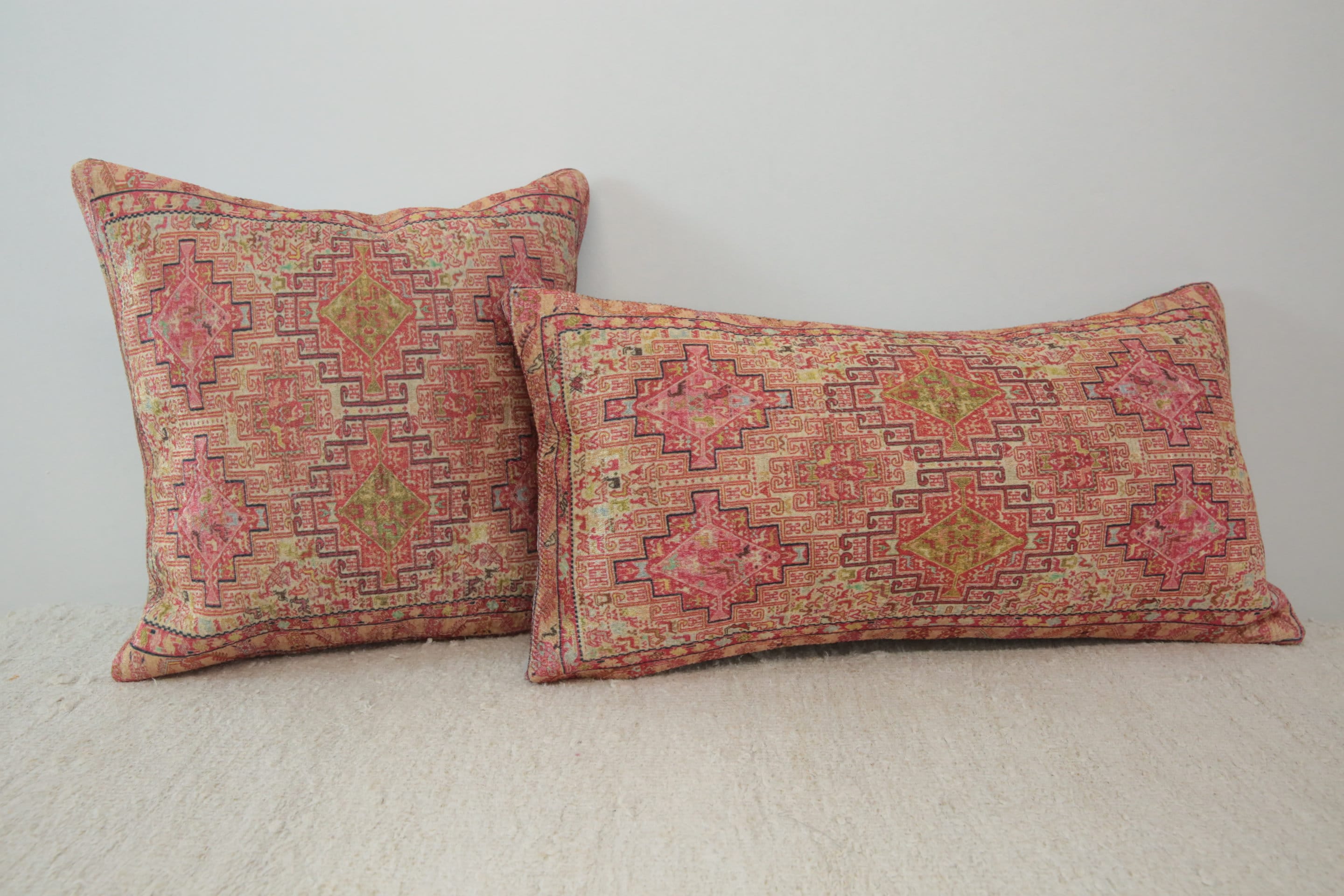 Home decor pillow, Ikat pillow cover, Pink pillow, Geometric pillow, Multicolor pillow, Ethnic pillow, Nomadic pillow, Soft pillow, DCP 5288