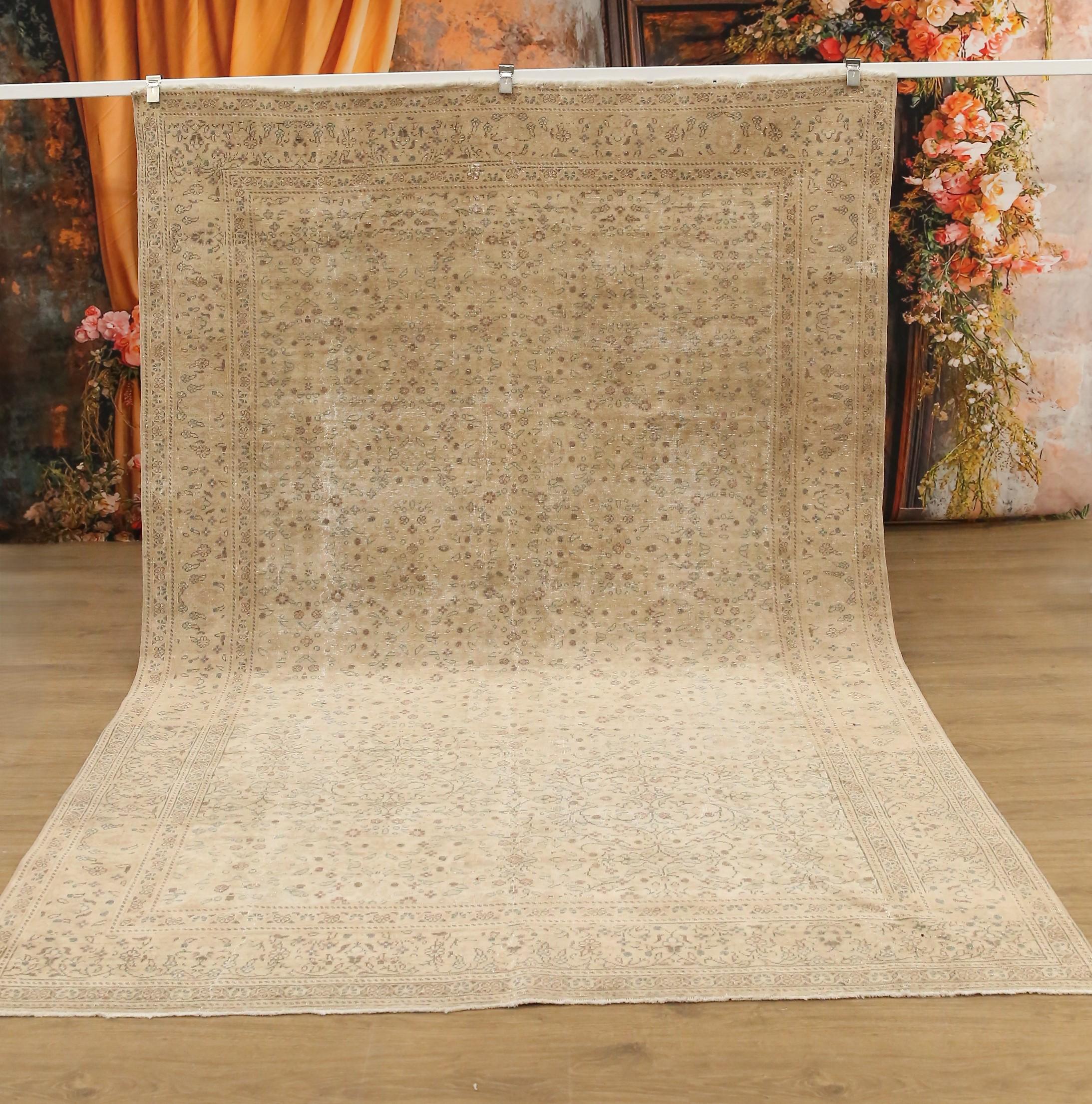 neutral floral rug, antique rug, gift for grandma, rustic saloon rug, comfortable rug, 6.5x9.5 ft, bedroom decor rug, boho wool rug, DC 7202