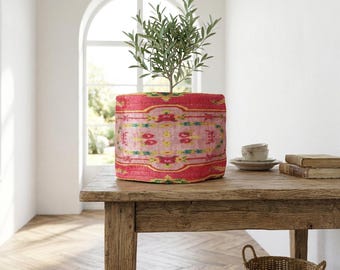 Knäckrosa tygkruka med blommig kant | Boho skrivbordskorg