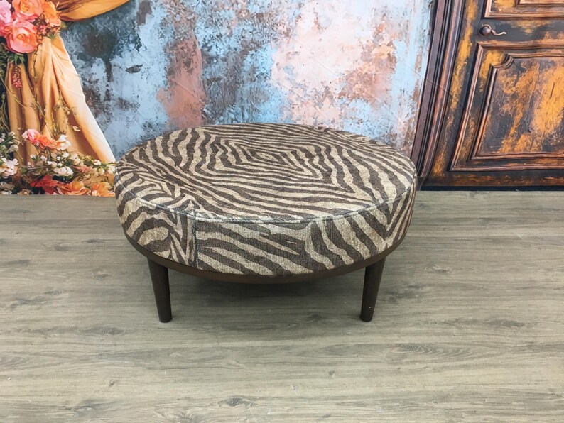 Modern mid table, Round floor table, Ottoman coffee table, Brown zebra bench, Handmade furniture, Stylish saloon decor, Chic table, DCY 765