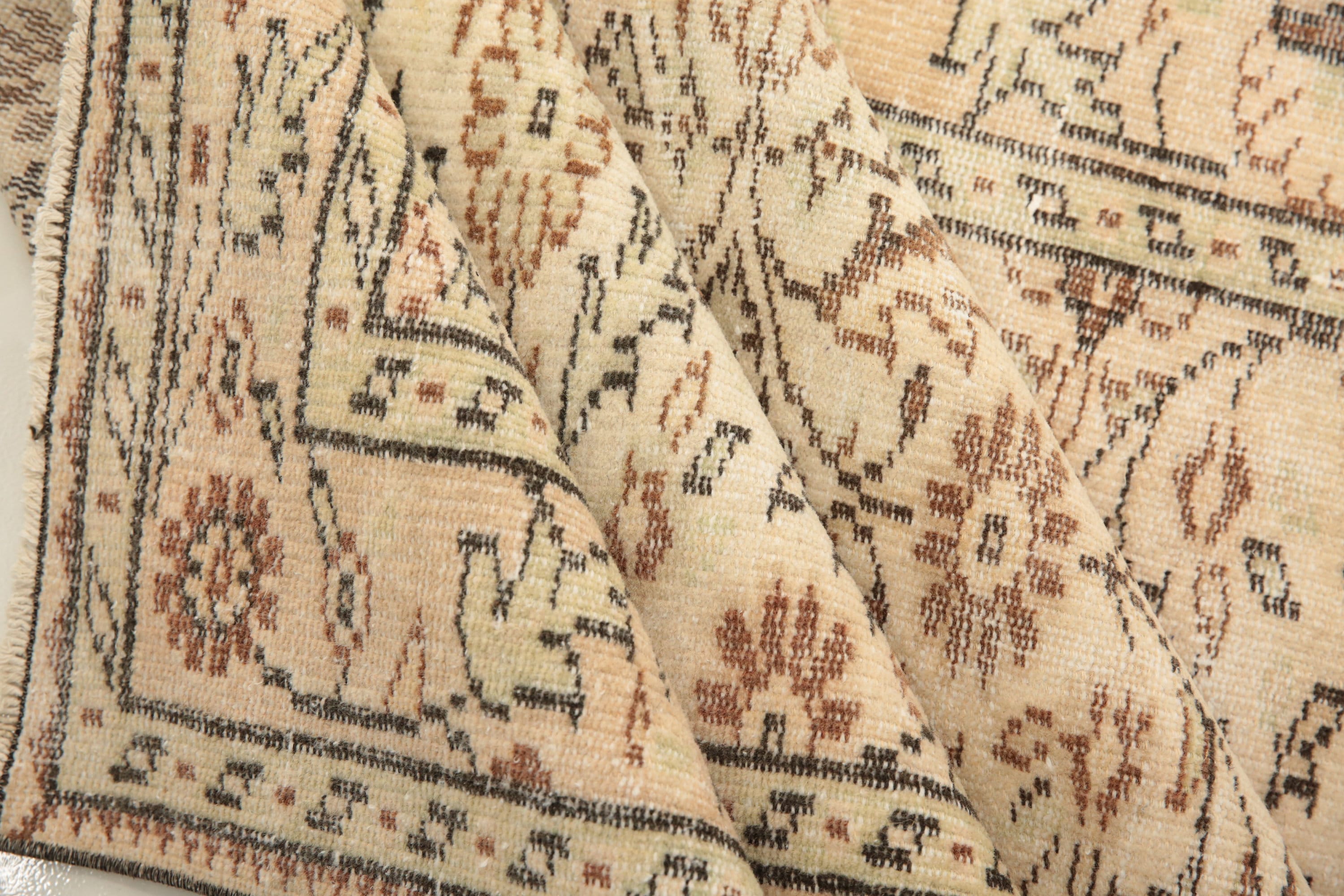 Turkish Wool Rug, Ivy Rug, Bedroom Rug, Traditional Rug, Low Pile