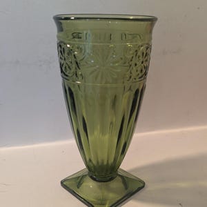 Vintage Indiana Glass Green Daisy Glass Footed Tumbler