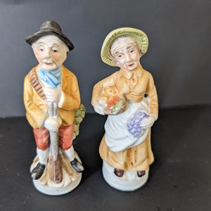Vintage Porcelain Bisque Couple Figurine Pair