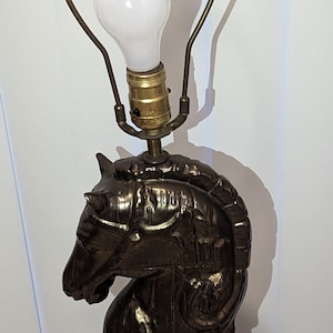 Vintage Heavy Duty Ceramic Rotating Horse Head Lamp