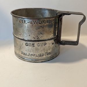 Vintage Metal 2 Cup Sifter
