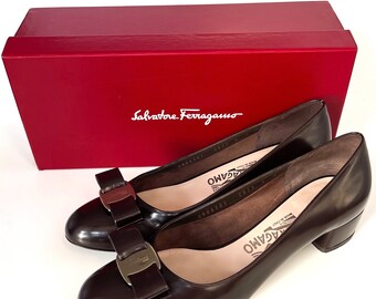 Vintage Salvatore Ferragamo Vara ballerinas brown leather shoes Ferragamo bow ballerinas Ferragamo loafers Sz 8 US 38 EU