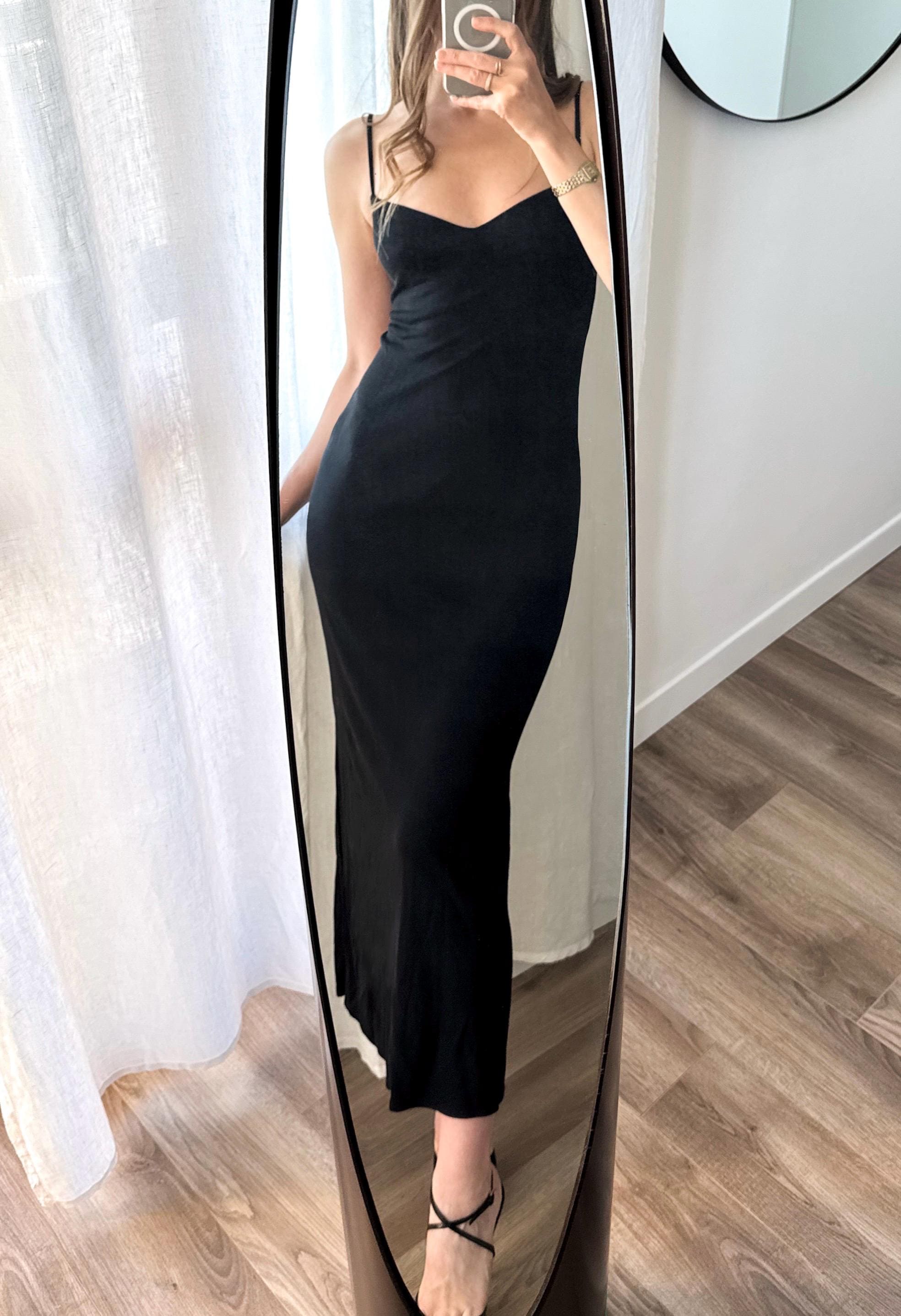 long dress hitam LONG BLACK DRESS WITH THIN SHOULDER STRAPS main image 0