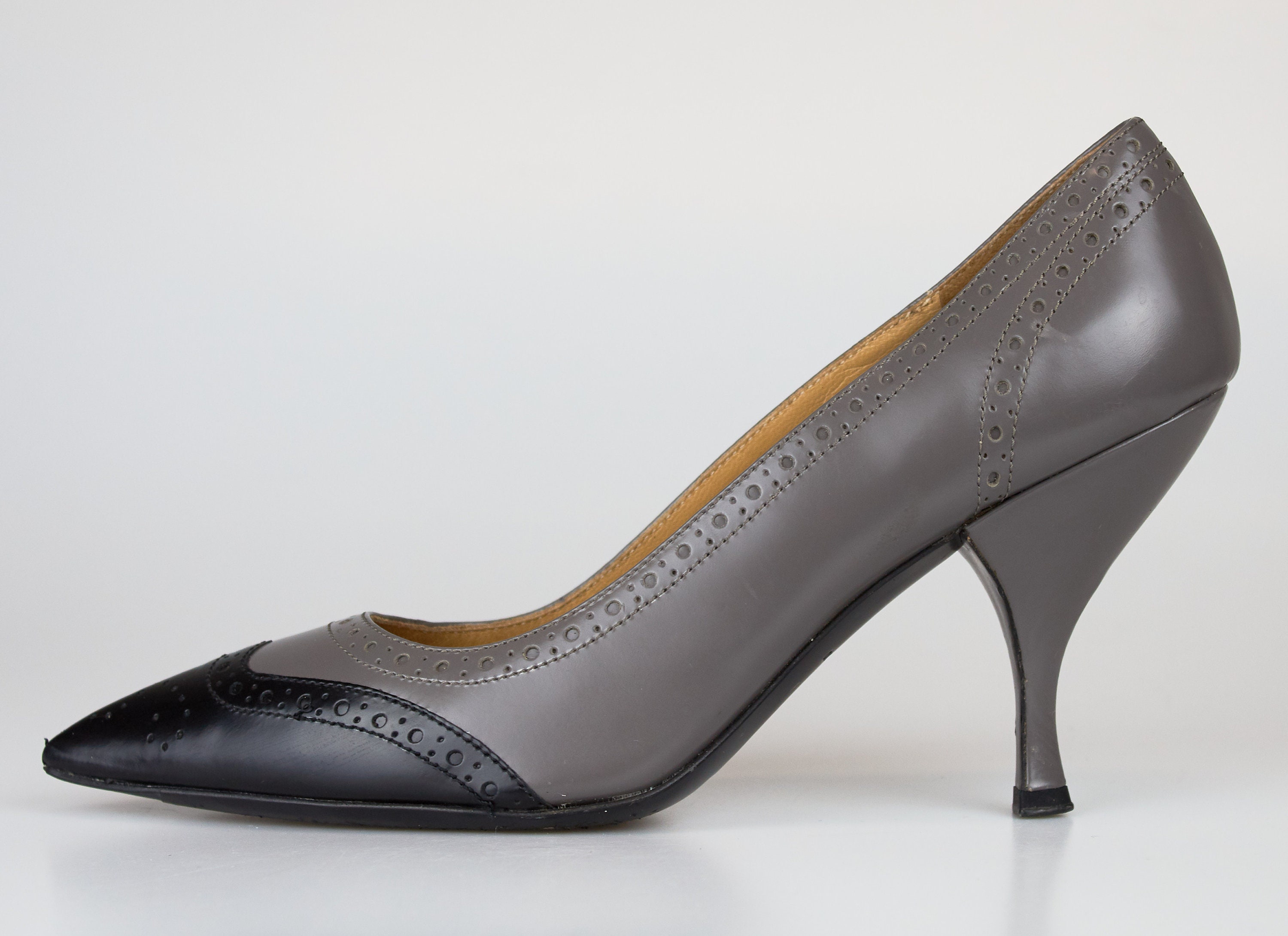 miu miu pointed toe sneakers