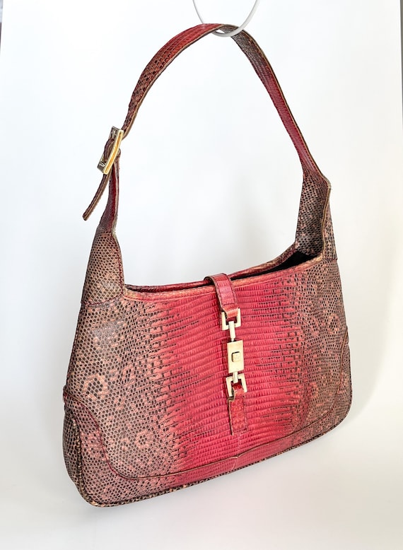 Gucci Dionysus Snake-Embroidered Crossbody Bag | Chain shoulder bag,  Shoulder bag, Bags