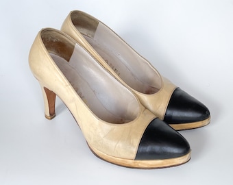 Scarpe vintage Chanel beige scarpe bicolore beige nere scarpe classiche chanel con tacco stile slingback Sz 36,5 sandali Chanel