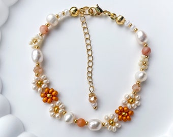 AUDREY Bracelet, Dainty & Elegant beaded Bracelet for women, cute floral bracelet, daisy bracelet, Mother&#39;s Day gift, Gift for her