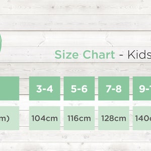May include: Size chart for kids' t-shirts, showing age ranges and corresponding height measurements in centimeters. The chart is on a light wood background.