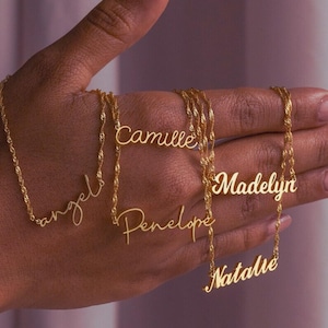 Personalized Name Necklace in Gold Stainless Steel - Elegant Women&#39;s Jewelry - Unique Gift for Birthday, Valentine&#39;s Day, Mother&#39;s Day