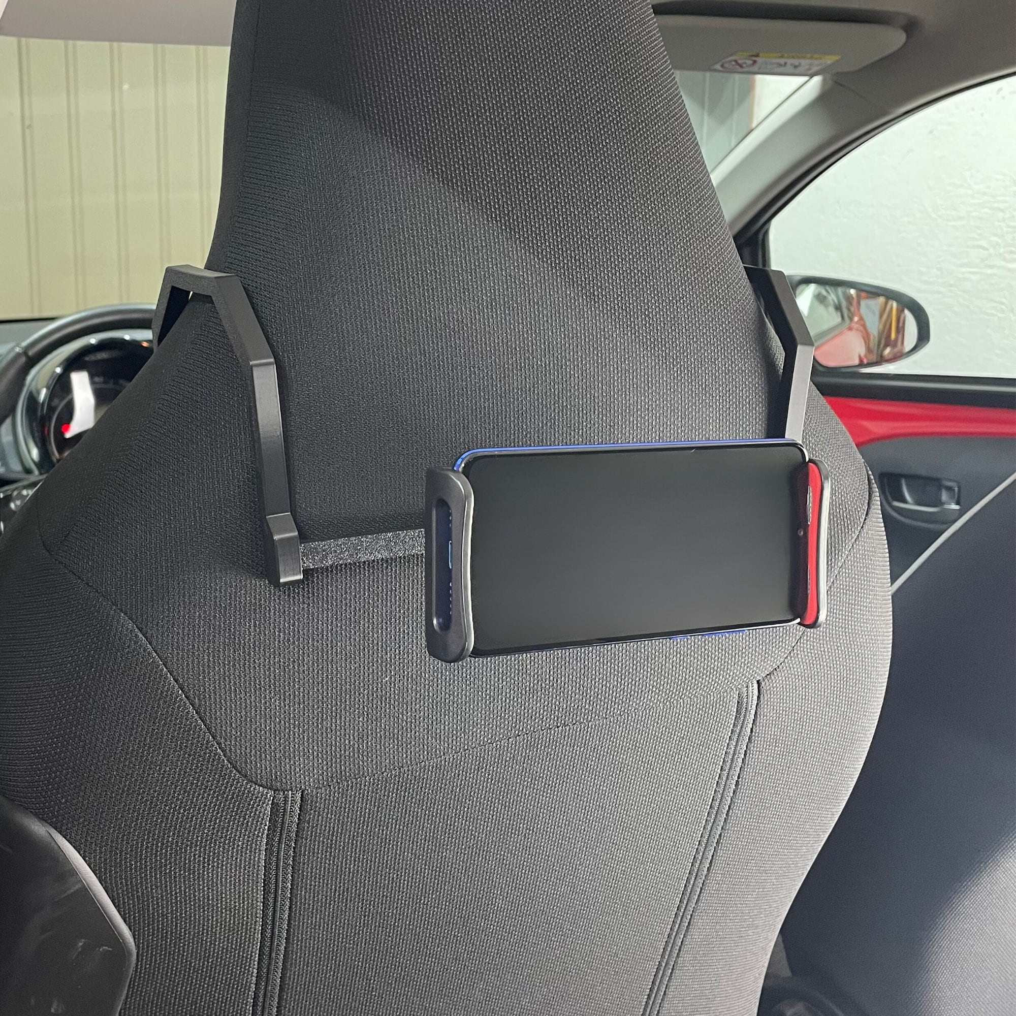 Supporto Universale Per Auto Con Porta Bicchiere – Per IPhone, Samsung, IPad (4-10.5″)