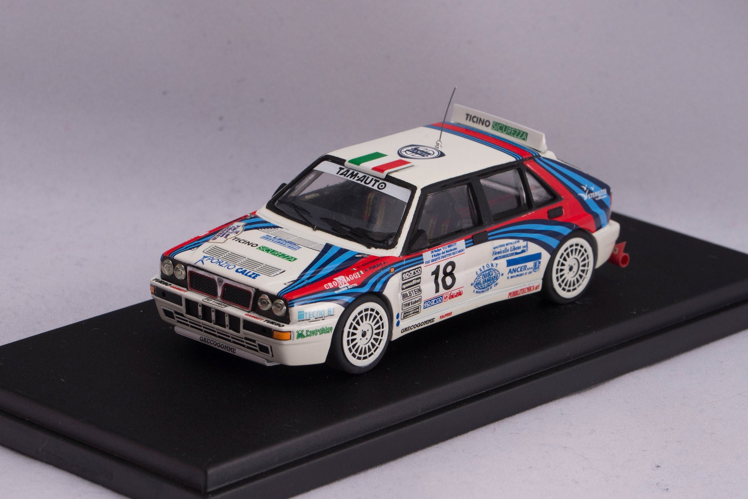 Miniature Lancia Delta Integrale 1/43 – Spark – Modèle De Collection D'occasion
