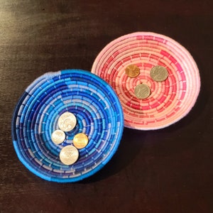 5.5&quot; // Cuenco de cuerda envuelto en espiral // Algodón // Opciones rosa y azul