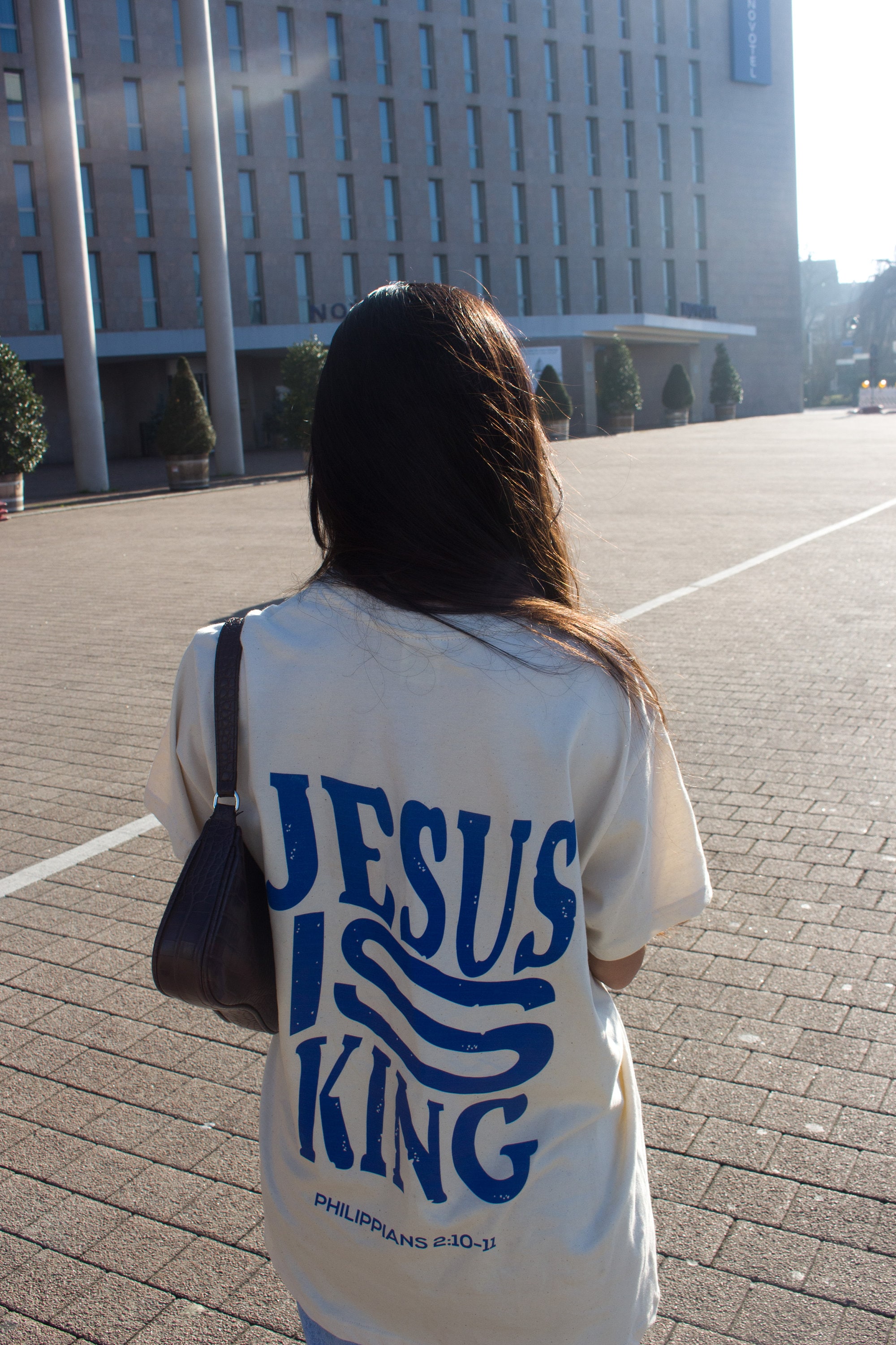 Jesus is King Aesthetic Christian T-shirt Gender Neutral - Etsy
