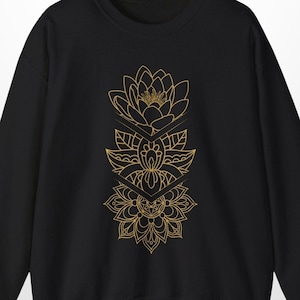 Lotus Flower Crewneck Sweatshirt, Mandala Sweatshirt, Yoga Lover Sweatshirt, Meditation Pullover, Lotus Lover Sweatshirt, Shirt for Woman