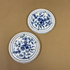 Plant Stand Ceramic Blue White - Round Pot Trivet Pair - Vintage Chinoiserie Flower Base Tiles for Grandmillennial Indoor Garden Decor
