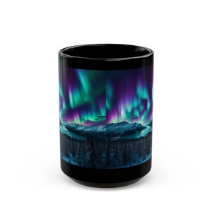Schwarze Tasse mit Aurora Borealis-Motiv (11oz, 15oz) Tasse mit Nordlicht-Aufdruck, Geburtstags- oder Weihnachtstasse mit Borealis-Motiv.