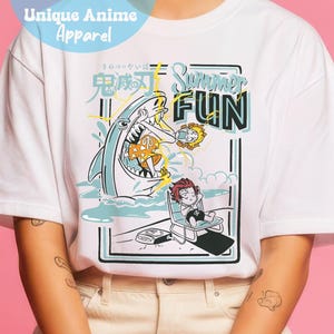 Camiseta estampada de anime de praia: estilo retrô Y2K, cores confortáveis, algodão