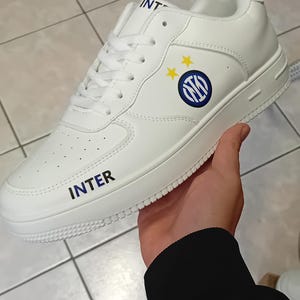 Maßgefertigte Inter-Schuhe, Größen von 30 bis 45 erhältlich