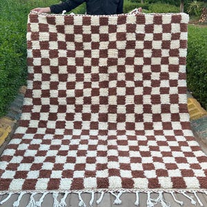 Handwoven Wool Checkerboard Rug: Brown & White Moroccan Carpet