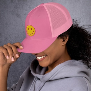 Smiley Face Women&#39;s Trucker Cap
