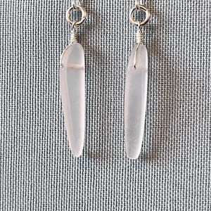 Wire-wrapped frosted glass fang earrings (narrow)
