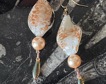 White and gold Venetian glass twist earrings
