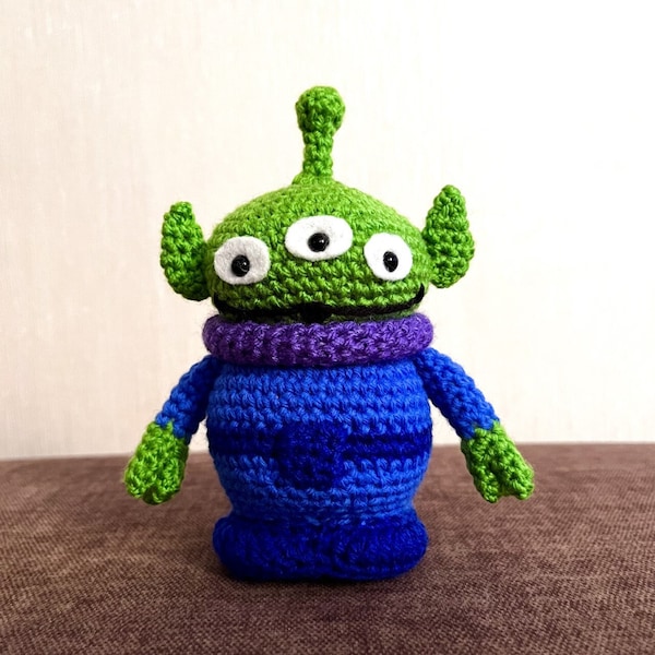 Green Alien - Etsy