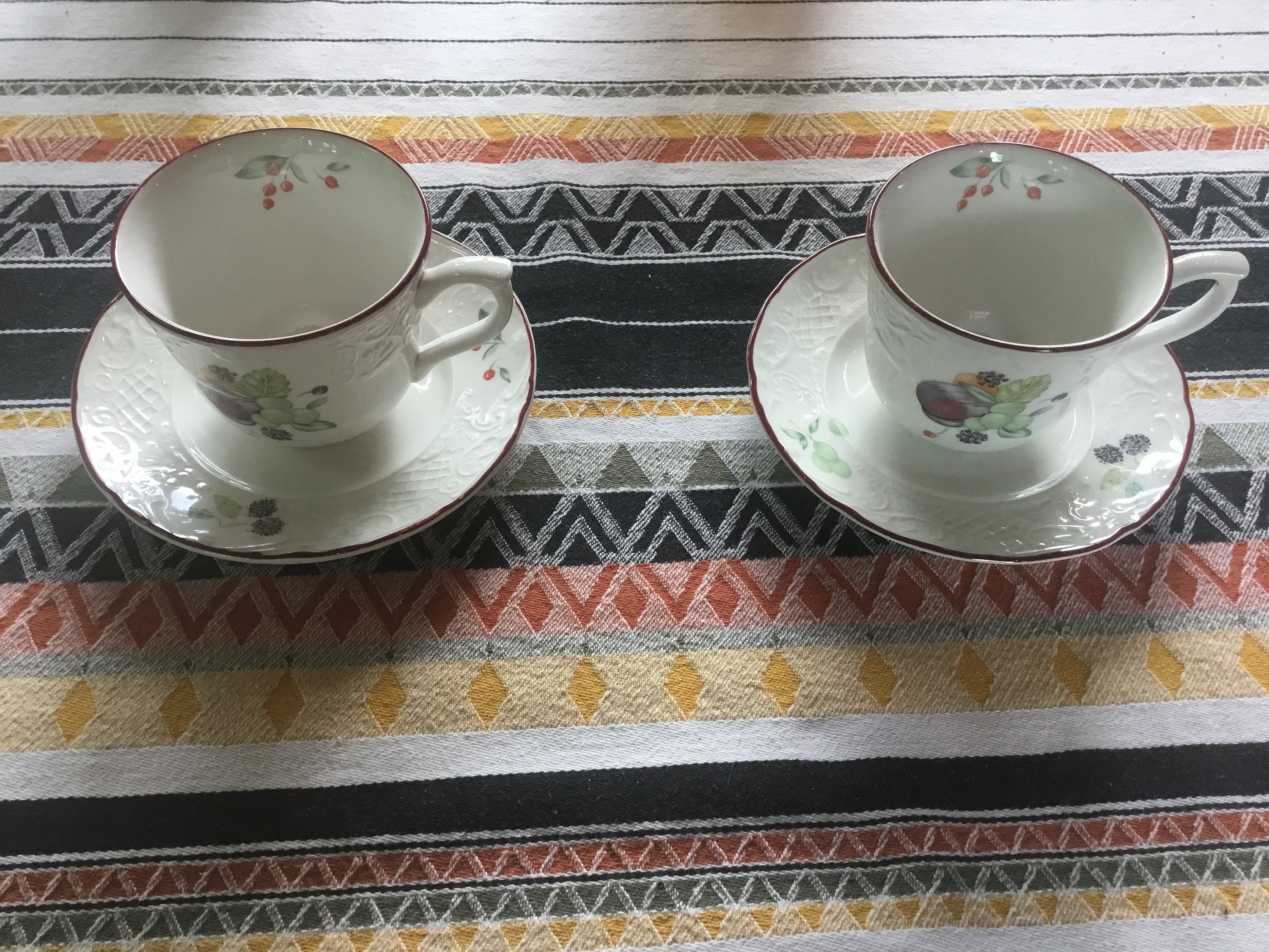 Johnson Brothers　2点セット Set of 2 Cups and Saucers From Johnson Bros. - Etsy Canada
