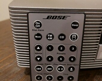 Bose Wave Music System AWRCC1 AM FM Radio/ CD With Remote Titanium