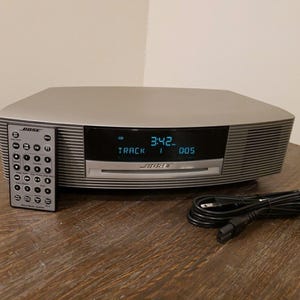 Bose Wave Music System AWRCC1 AM FM Radio/ CD with Remote Titanium Silver Tested Works Nice