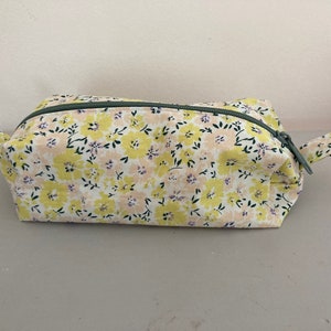 Trousse d'écolier en coton fleurie doublée