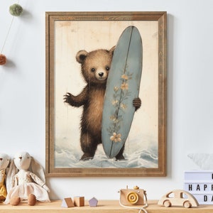 Arte infantil de oso surfista, lámina infantil de surf, decoración de habitación infantil de surf, arte de pared de oso, arte de animales lindos, decoración para niños pequeños, arte infantil imprimible